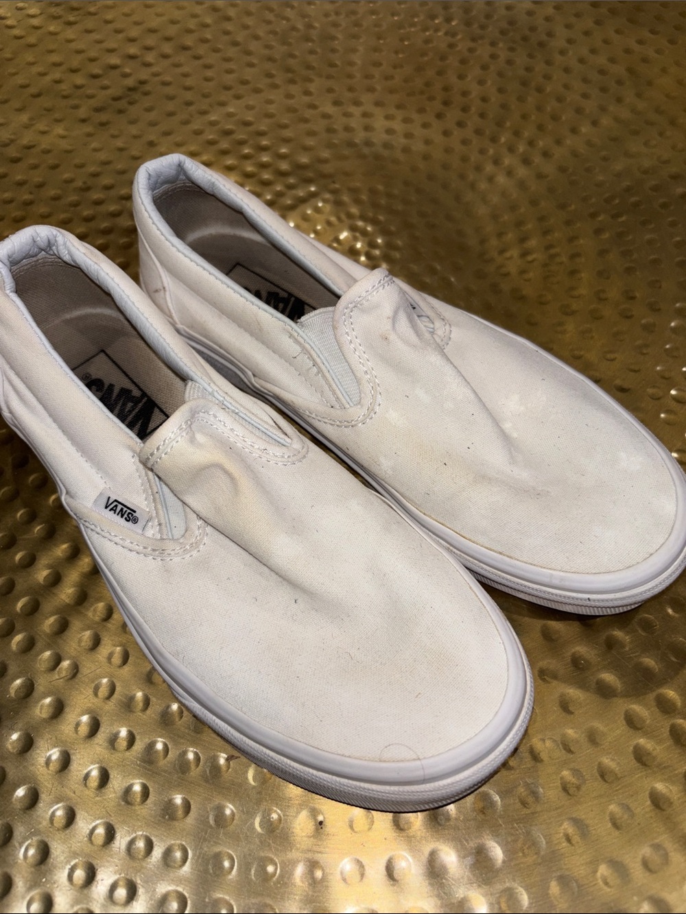 Women’s Vans Classic Slip-On Canvas Loafers in White size 7